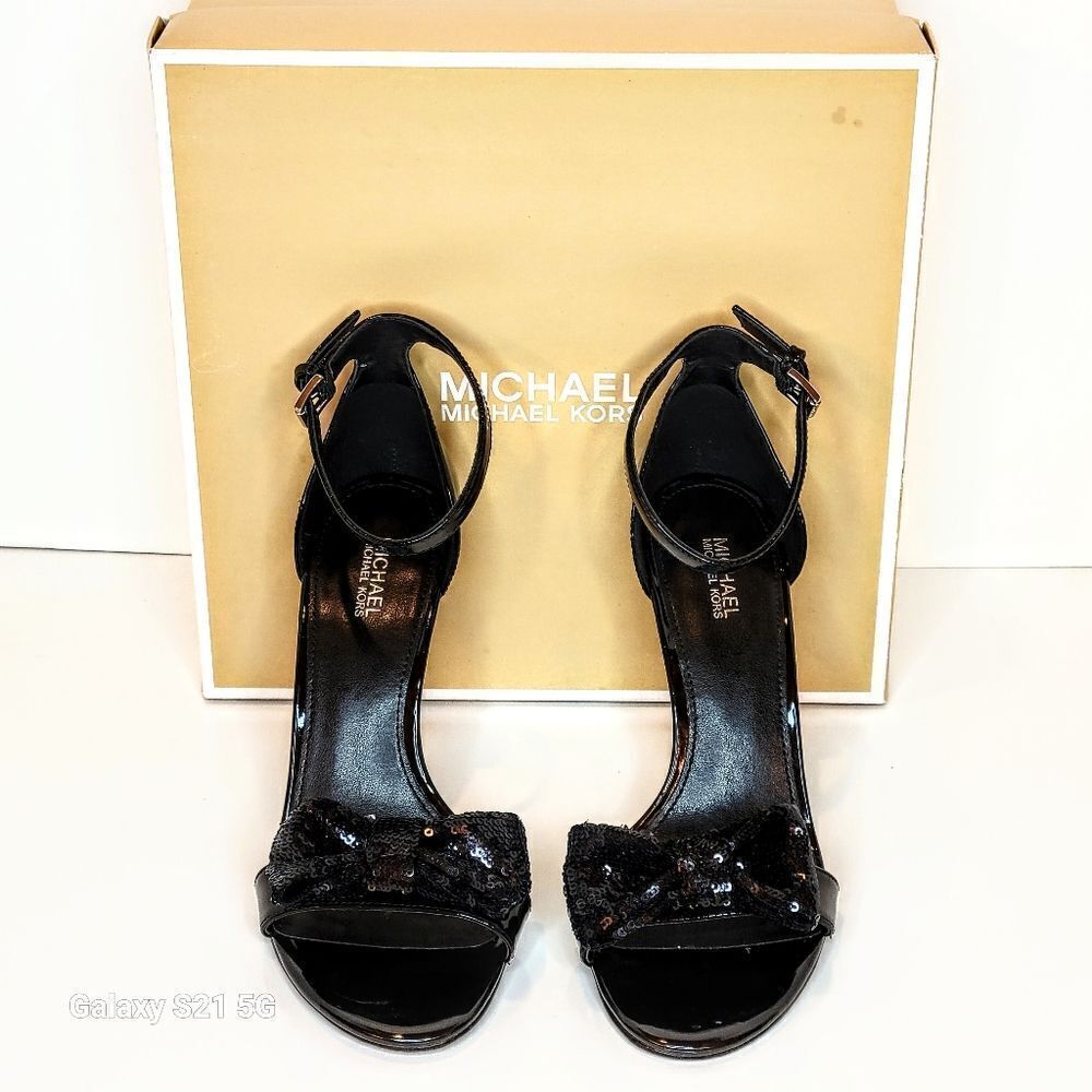 NIB MICHAEL Michael Kors Women's Size 7M Paris Black Patent Bow Sandal